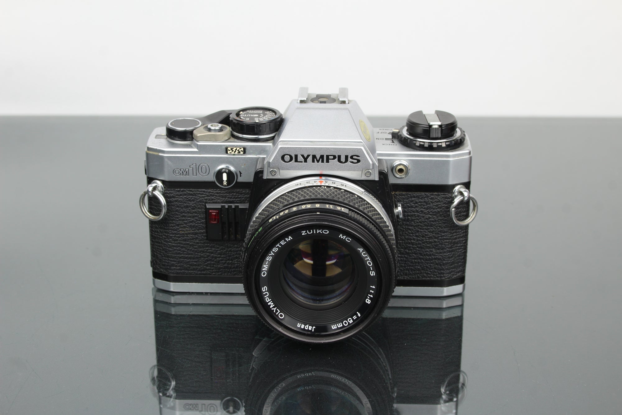 Olympus OM10 + objektiv Olympus 1:1.8 50mm