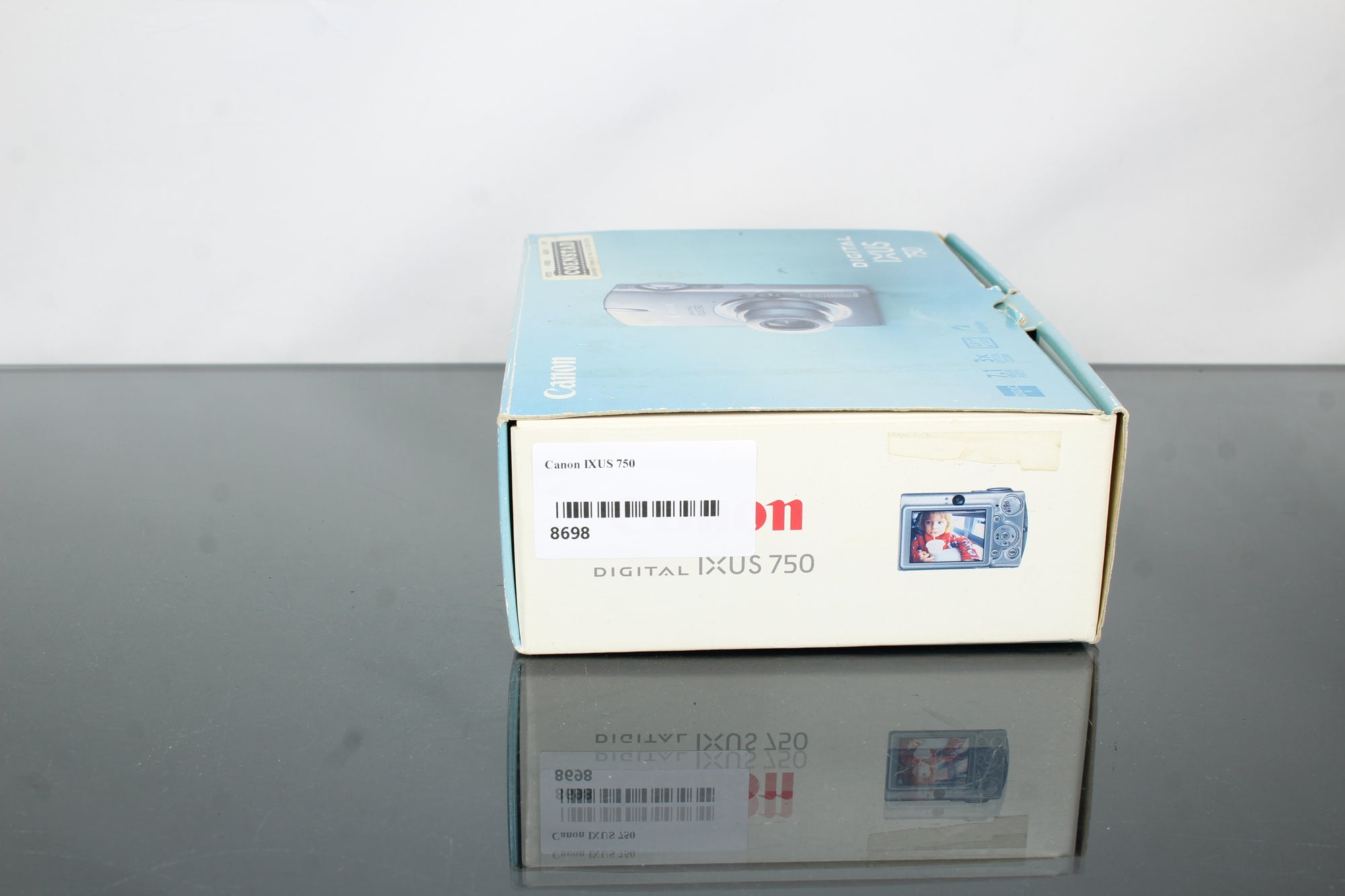 Canon IXUS 750