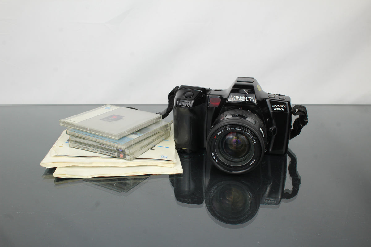 Minolta Dynax 7000i + 50mm Lens