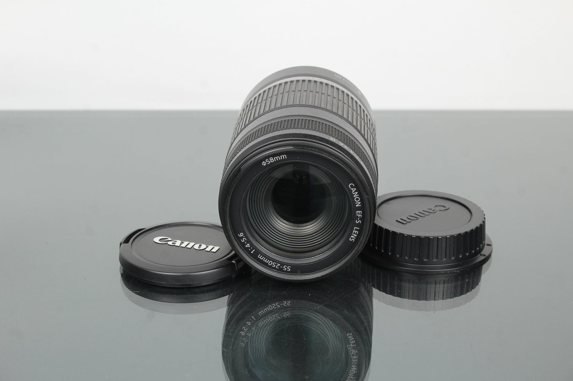 Objektiv Canon EF-S 55-250mm 1:4-5.6