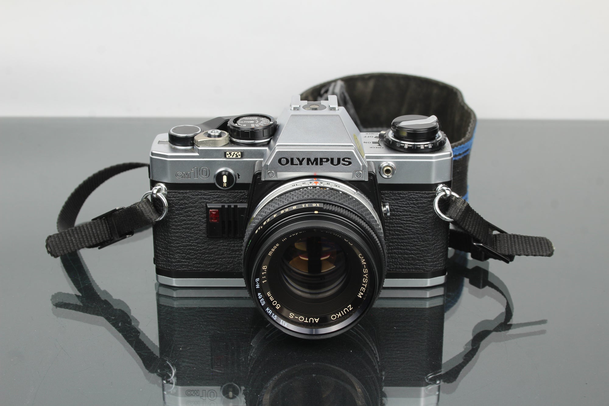 Olympus OM 10 + 50mm 1:1.8 objektiv Olympus