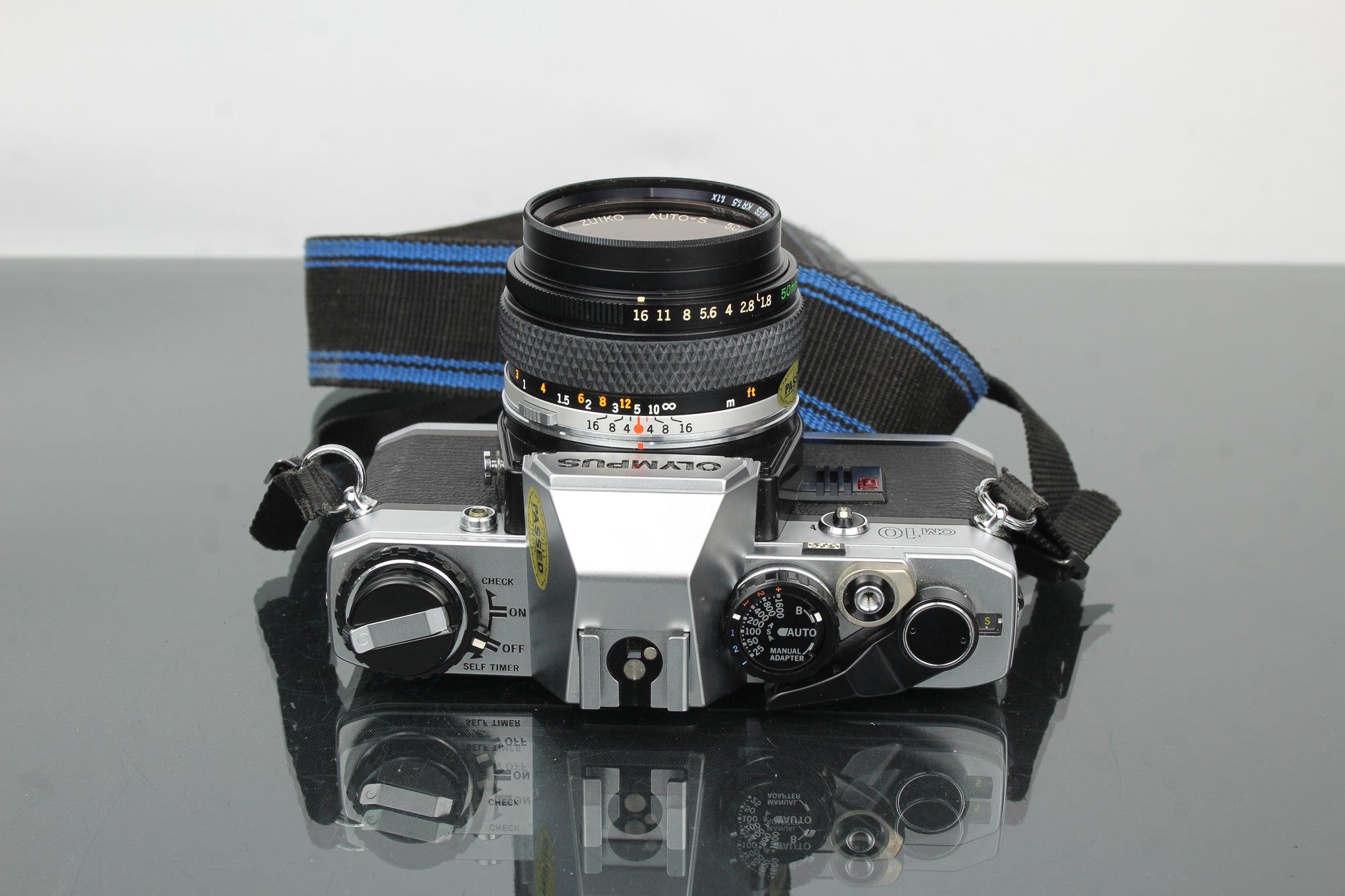 Olympus OM 10 + 50mm 1:1.8 objektiv Olympus