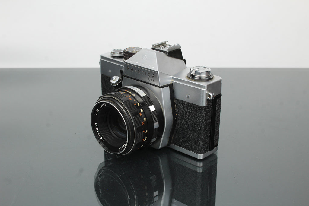 <tc>Praktica</tc> LTL + Pentacon 1.8/50 Objektiv