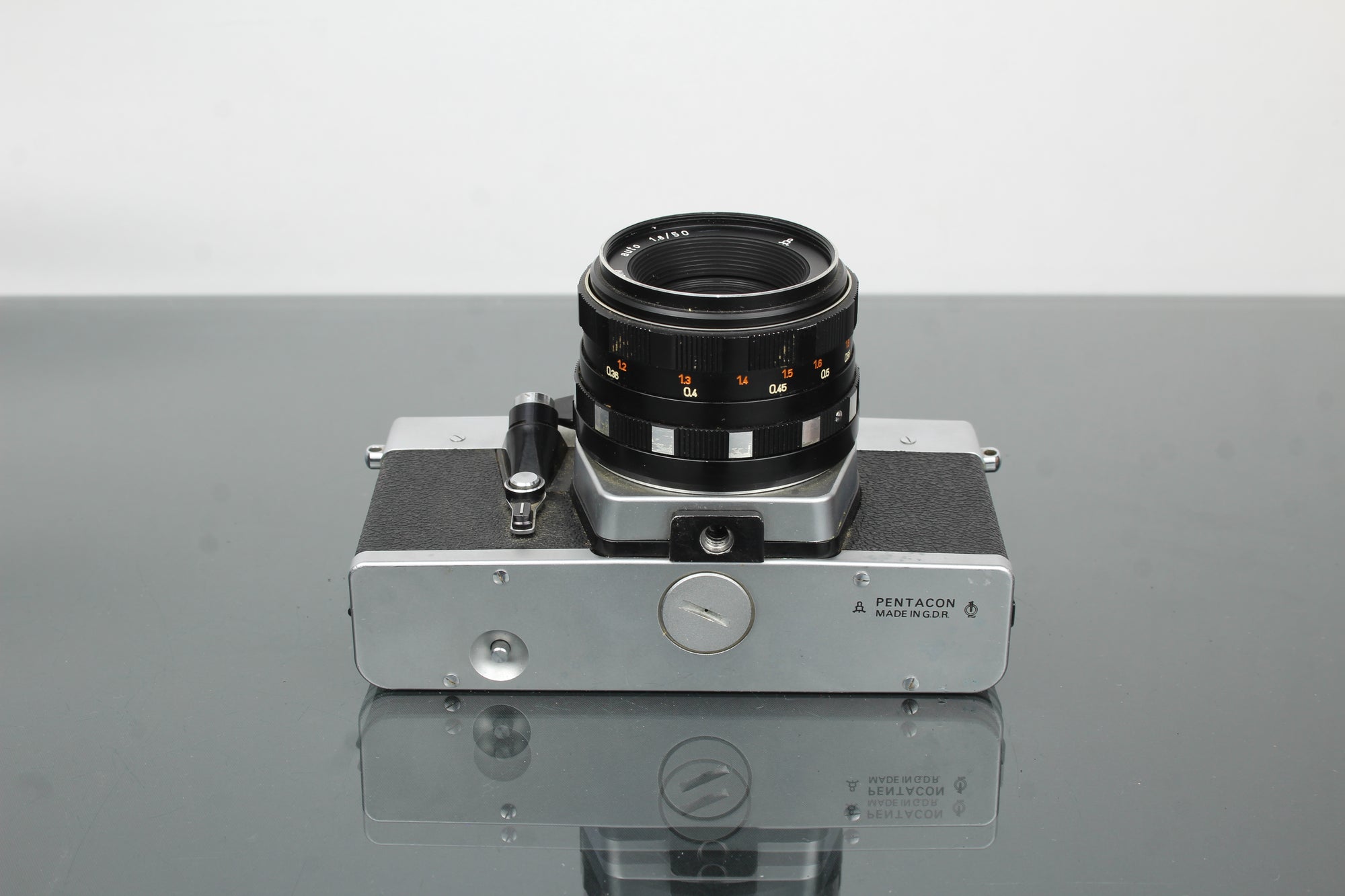 <tc>Praktica</tc> LTL + Pentacon 1.8/50 Objektiv