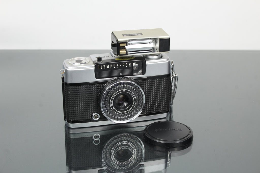 Olympus pen EE-3 Poloviční rám
