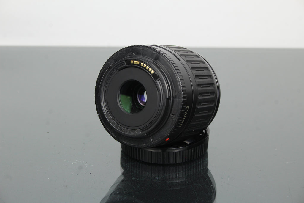 Canon Zoom Objektiv EF 35-80mm 1:4-5.6 + Canon EF bajonet