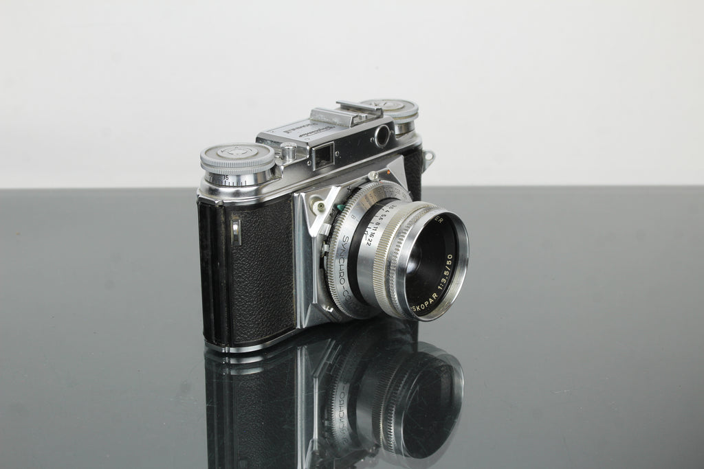 Voigtländer Prominent + 50mm f/1.5 Nokton objektiv