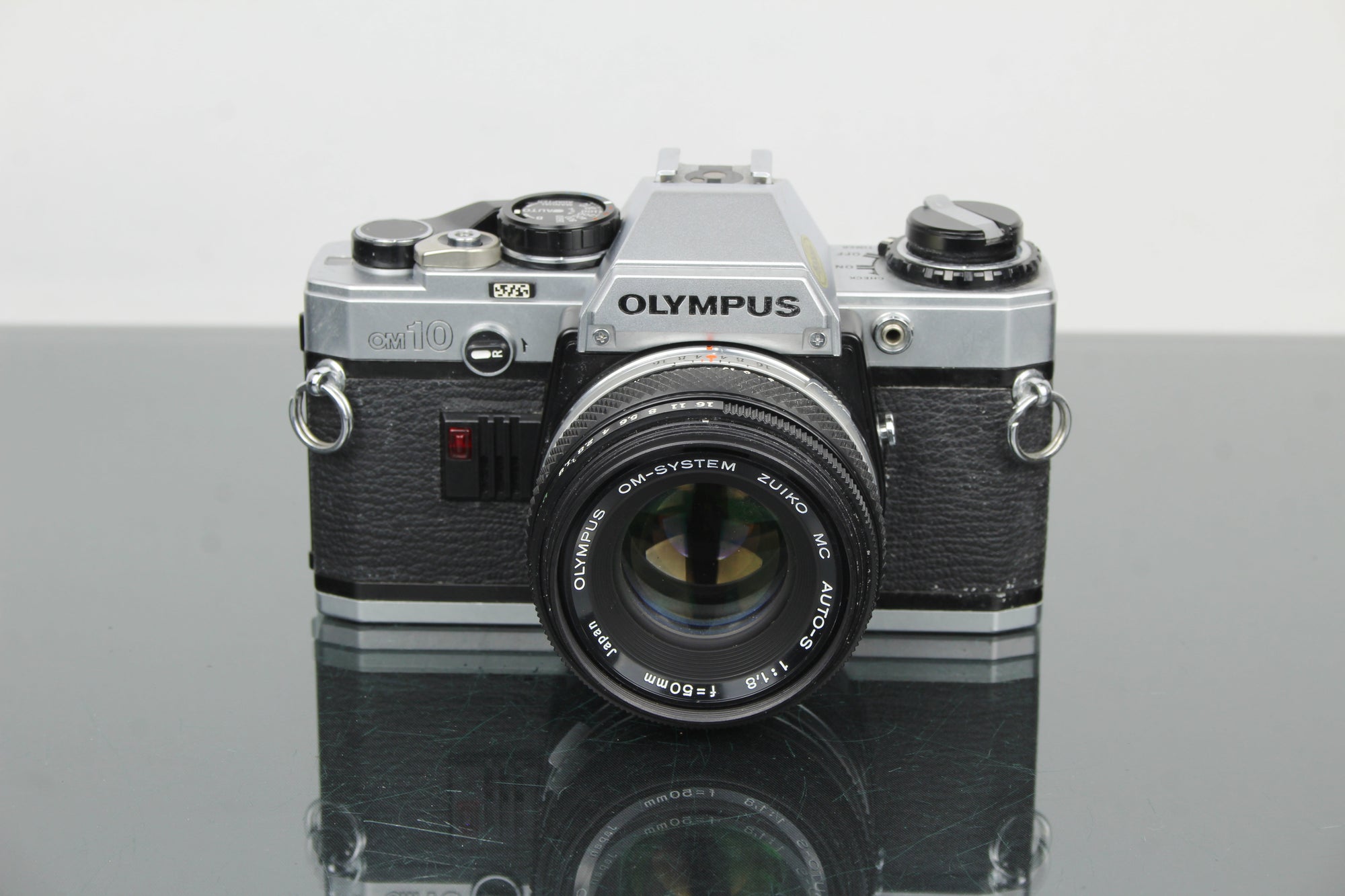 Olympus OM10 + OM Zuiko 50mm 1.8 lens