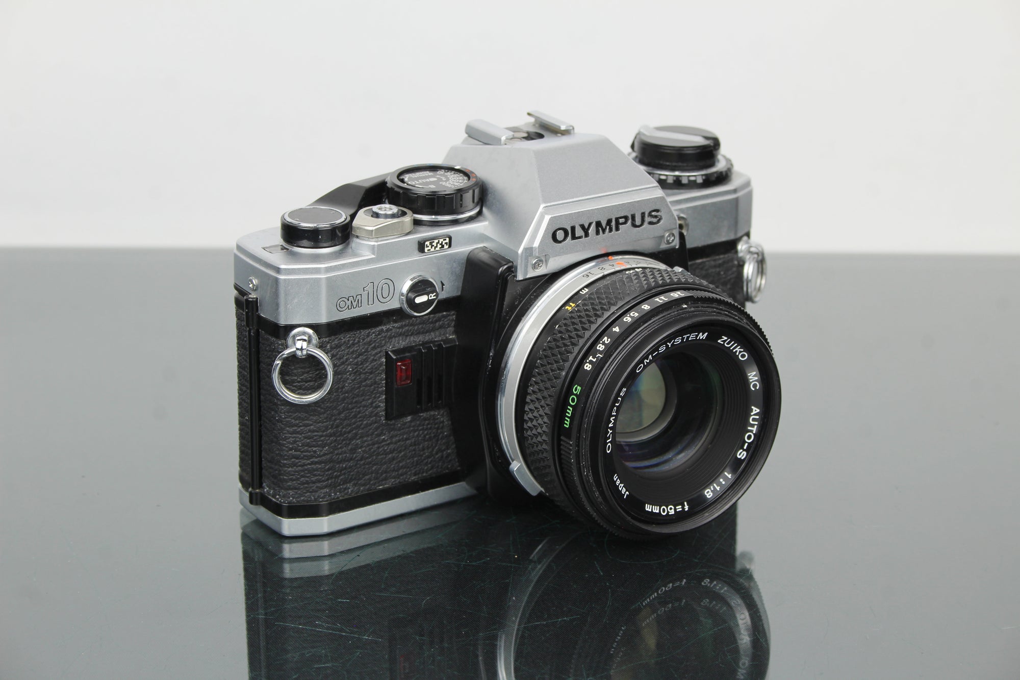 Olympus OM10 + OM Zuiko 50mm 1.8 lens