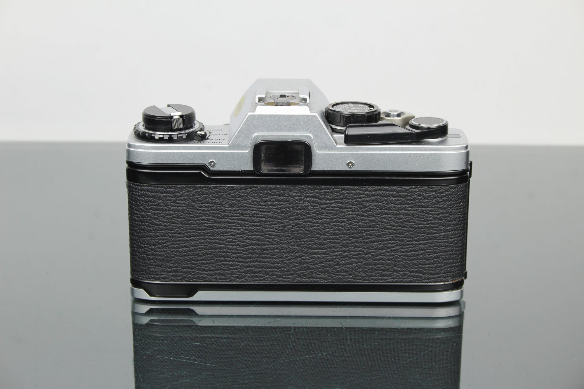 Olympus OM10 + OM Zuiko 50mm 1.8 lens