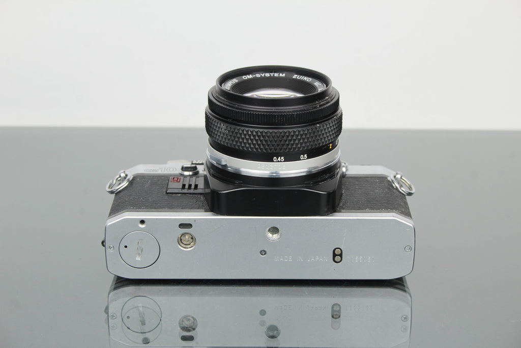 Olympus OM10 + OM Zuiko 50mm 1.8 lens