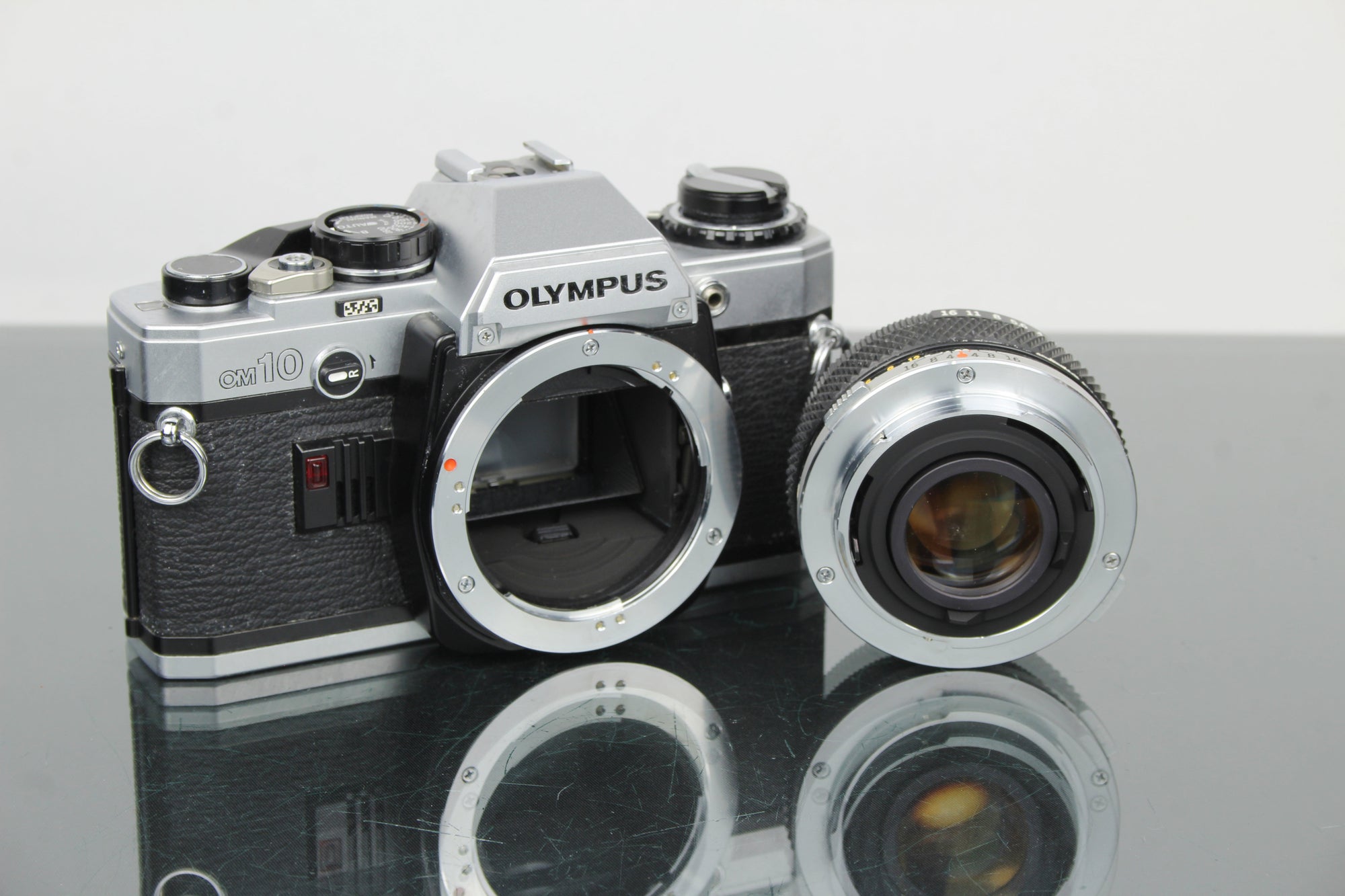 Olympus OM10 + OM Zuiko 50mm 1.8 lens