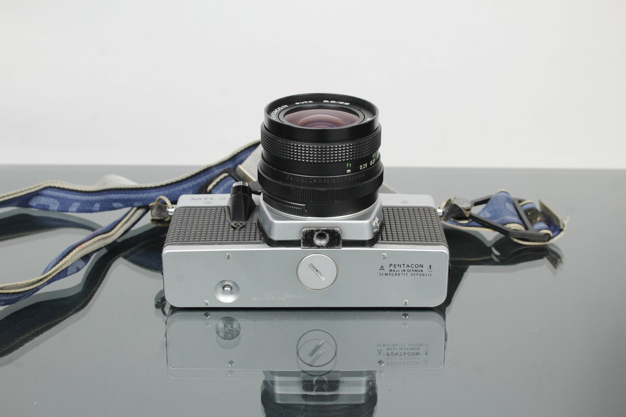 Praktica MTL 3 + Pentacon auto 2.8/29 M42 lens