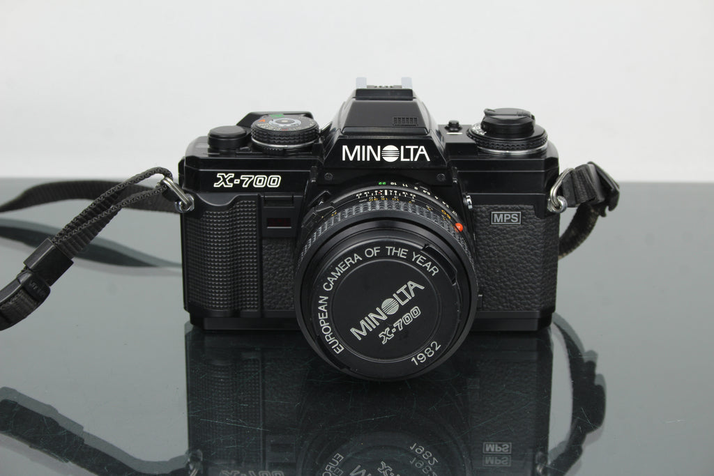 Minolta X-700 + MD 50mm 1:1.7 lens