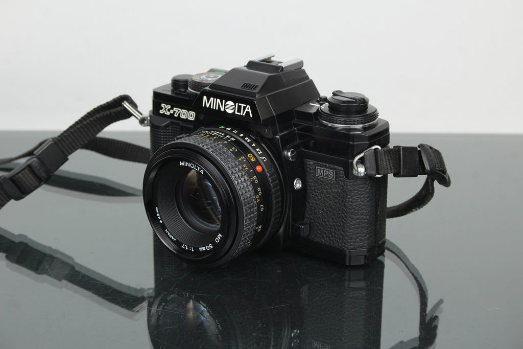 Minolta X-700 + MD 50mm 1:1.7 lens