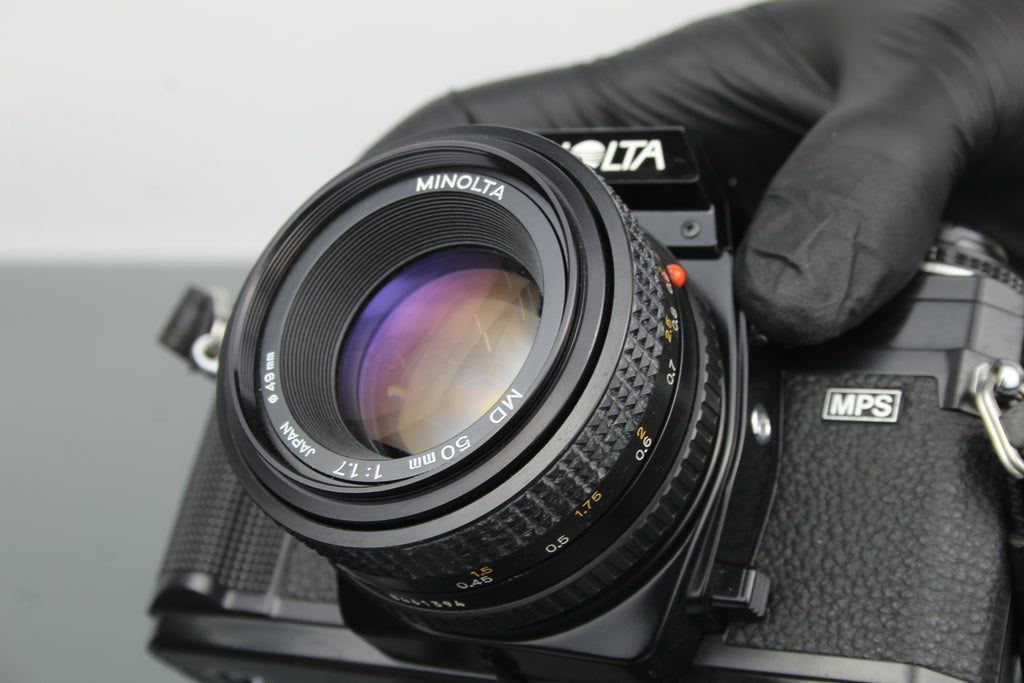 Minolta X-700 + MD 50mm 1:1.7 lens