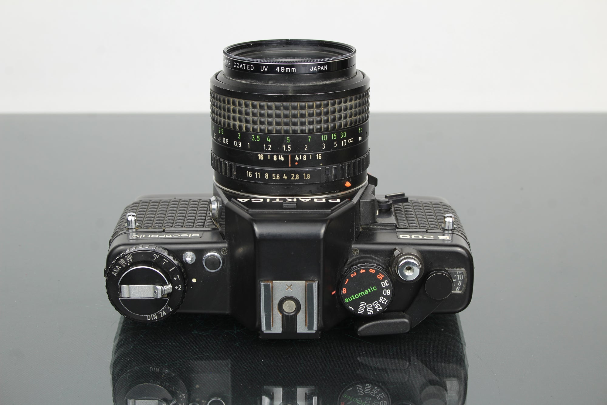 <tc>Praktica</tc> B200 elektronický +  <tc>Praktica</tc>r 50mm 1.8 objektiv
