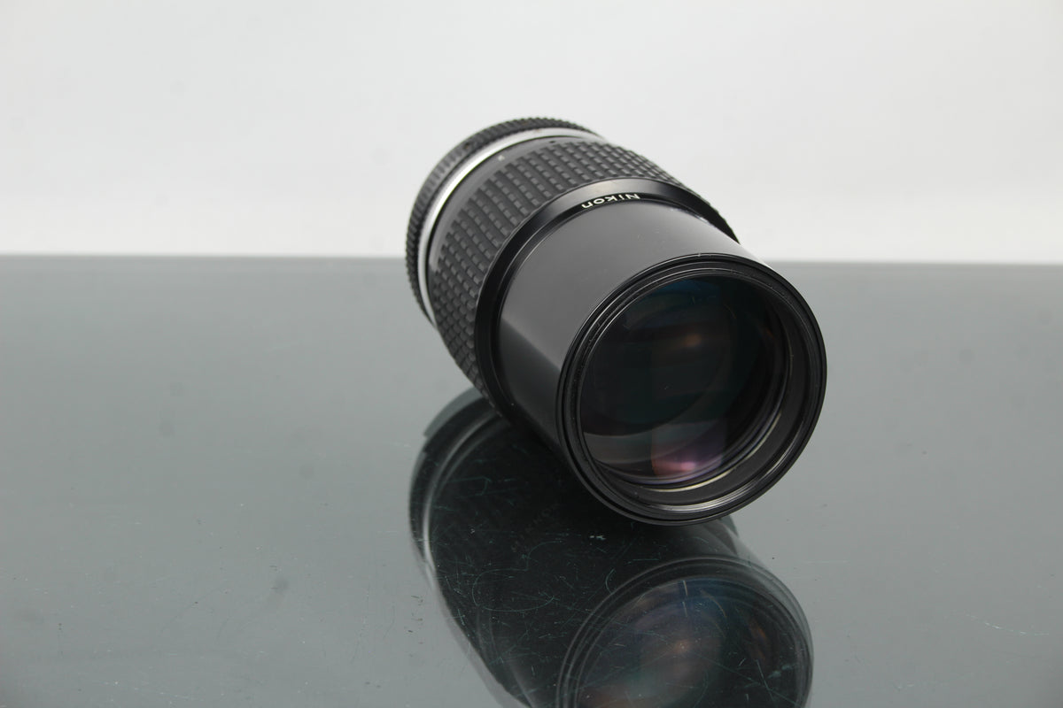 Nikkor 200mm 1:4 Nikon F bajonet