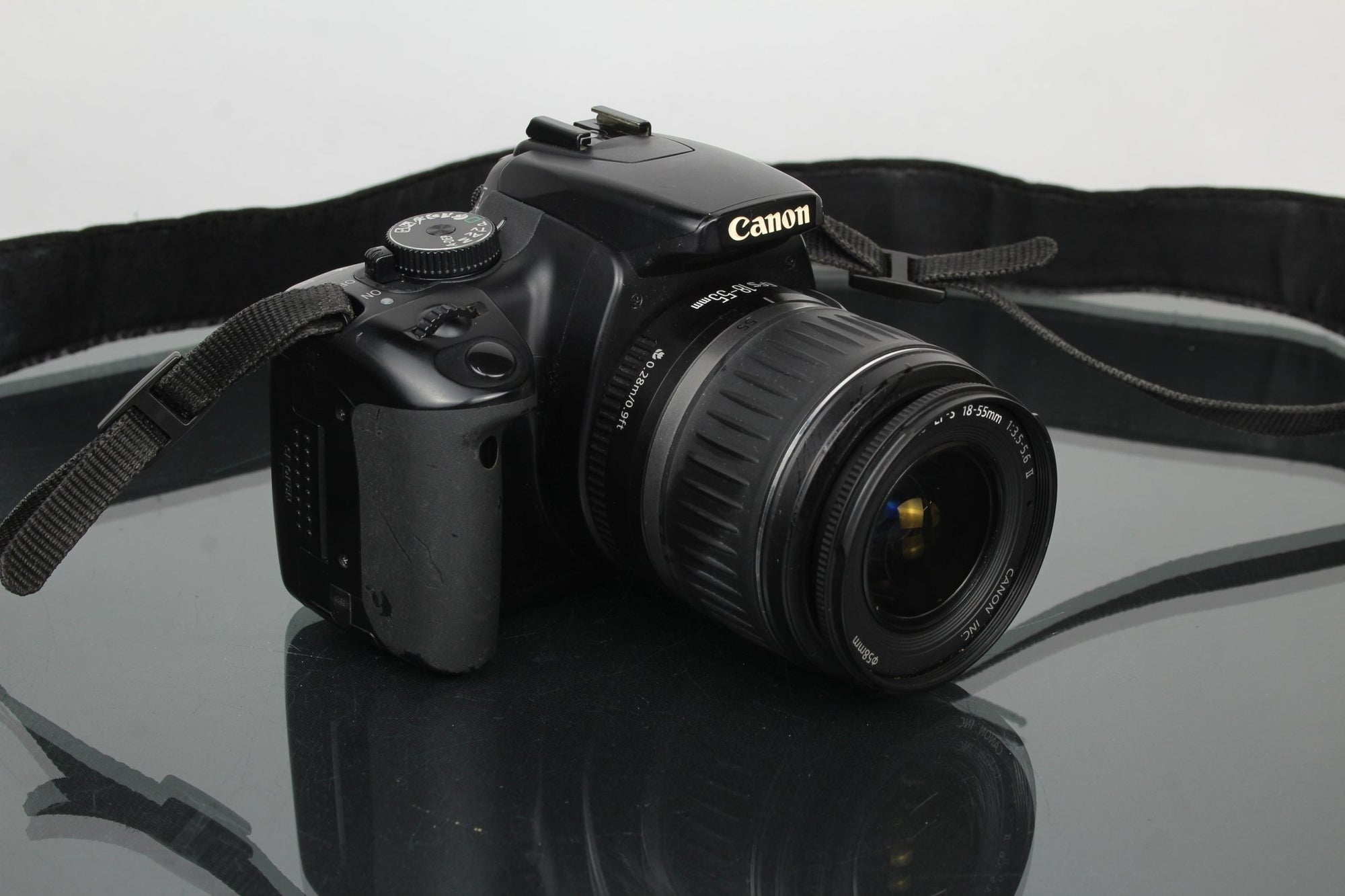 Canon EOS Rebel XTI + 18 - 55mm 1:3.5 - 5.6 Canon EF - S lens - Dutch|Thrift