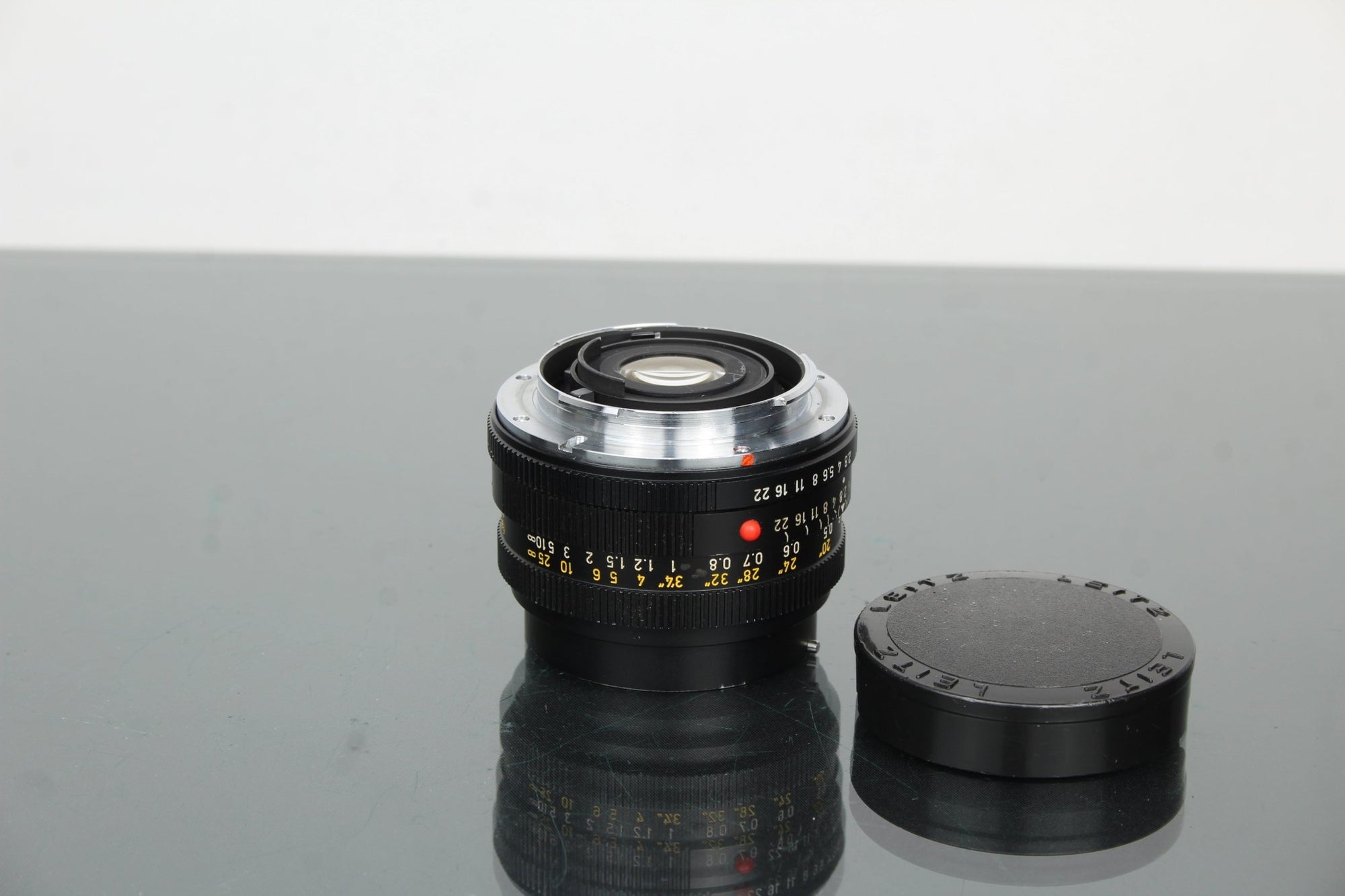 Leitz Wetzlar Elmarit - R 35mm f/2.8 Leica R Mount - Dutch|Thrift