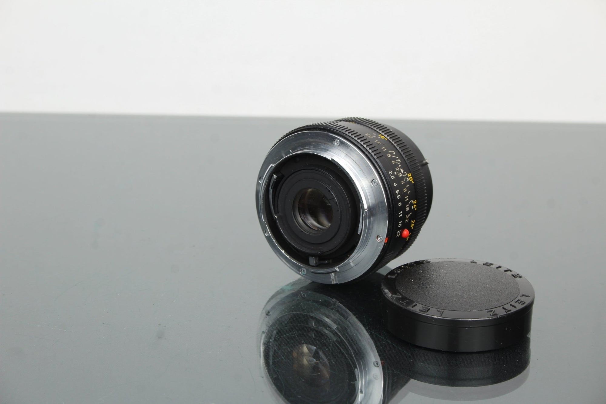 Leitz Wetzlar Elmarit - R 35mm f/2.8 Leica R Mount - Dutch|Thrift