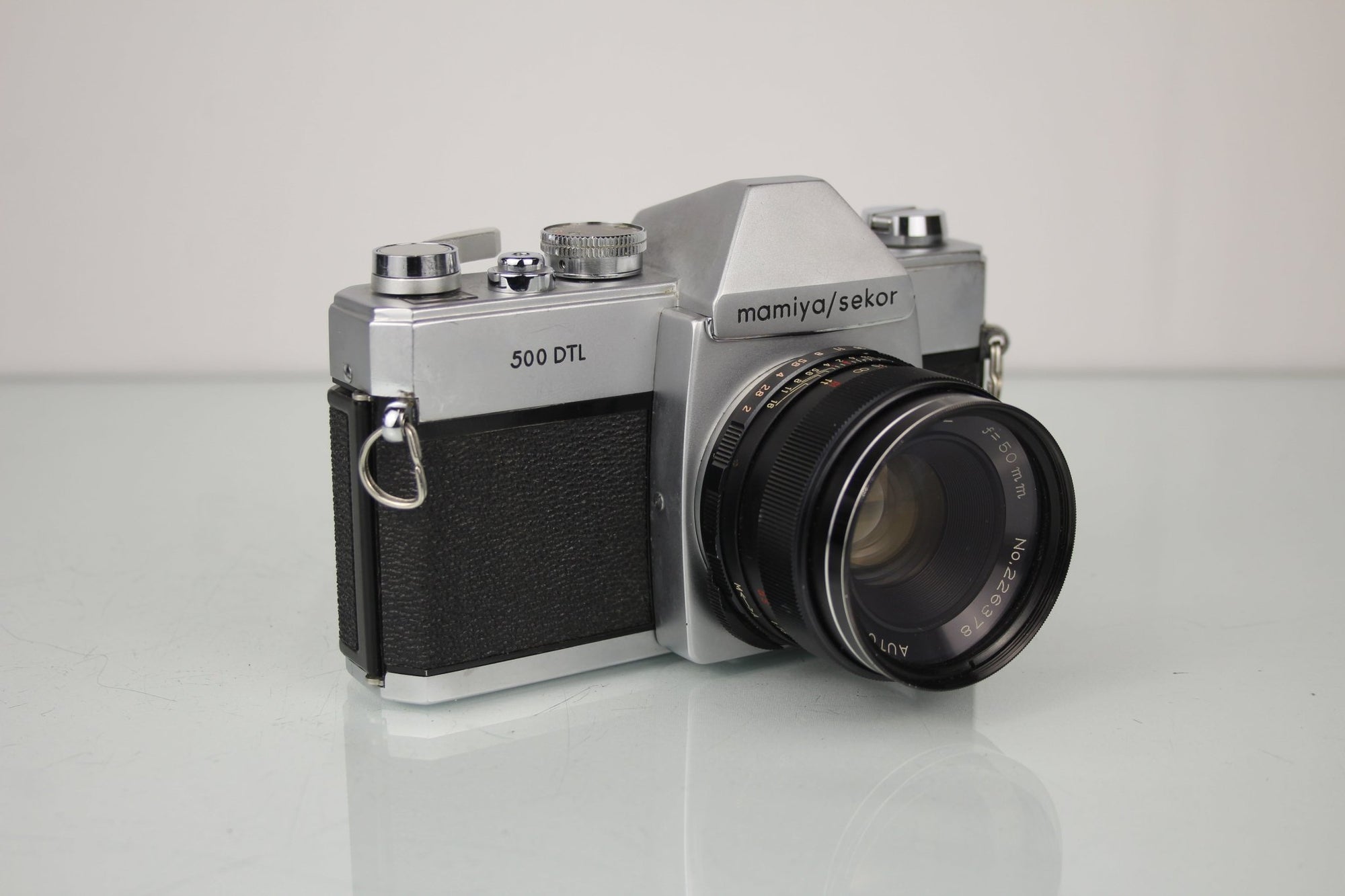 Mamiya/Sekor 500 DTL + Auto Mamiya/Sekor 1:2 f=50mm - Dutch|Thrift