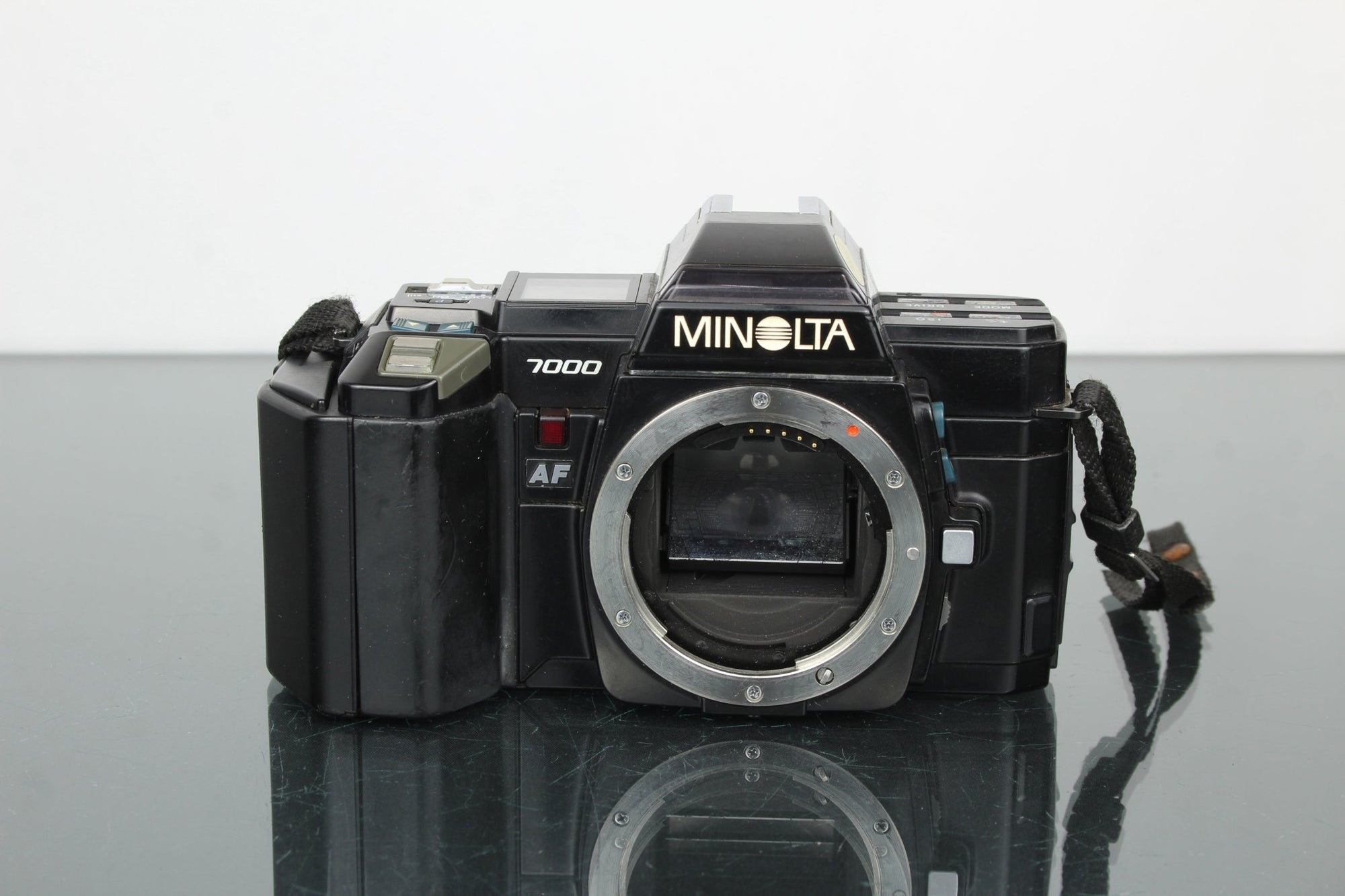 Minolta 7000 AF - Dutch|Thrift
