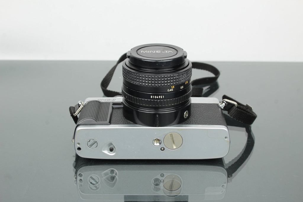 Minolta XG - 1 + MD 50mm 1:1.7 - Dutch|Thrift