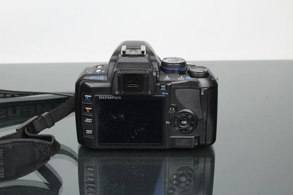 Olympus E - 450 + 40 - 150mm 1:4 - 5.6 ED lens - Dutch|Thrift
