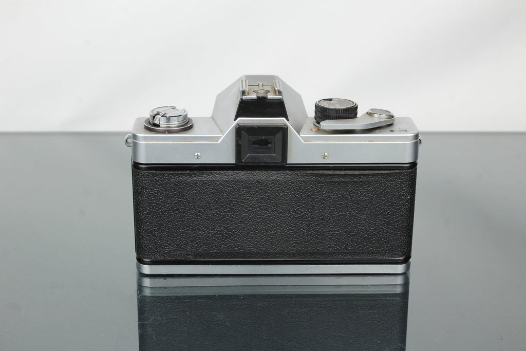 Praktica Super TL 2 + Domiplan 2.8/50 - Dutch|Thrift