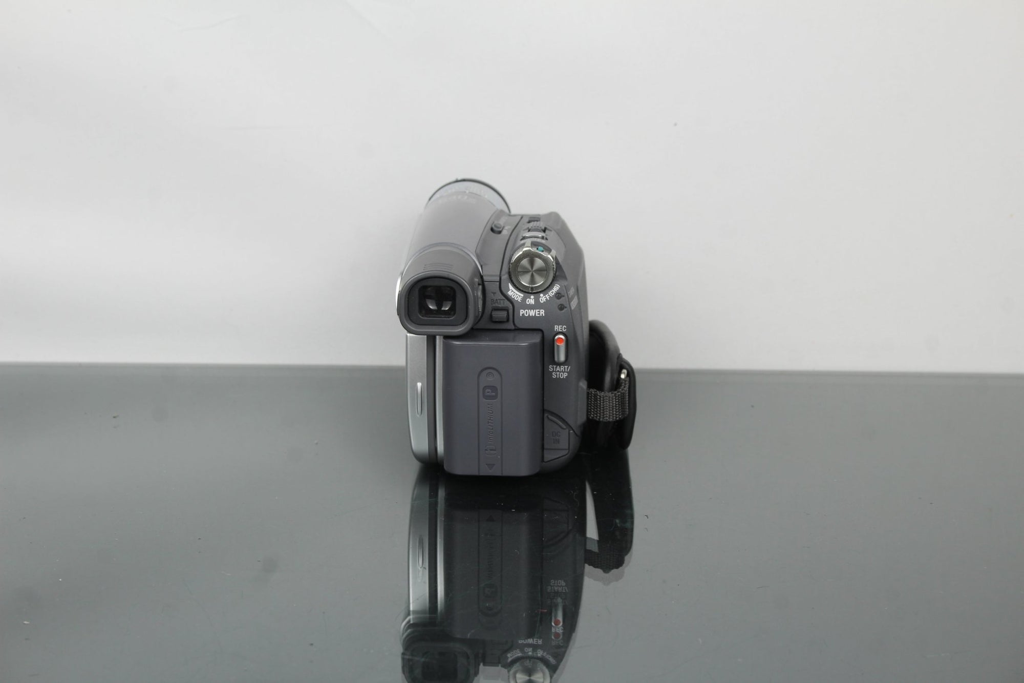 Sony DCR - HC23E MiniDV Digital video camera recorder - Dutch|Thrift