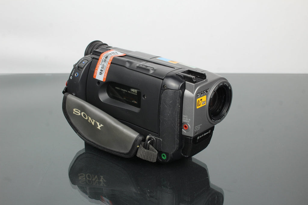 Sony Handycam CCD - TR820E Hi8 - Dutch|Thrift