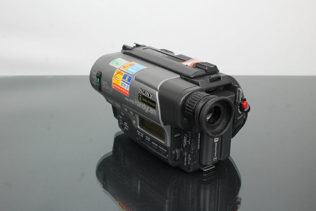 Sony Handycam CCD - TR820E Hi8 - Dutch|Thrift