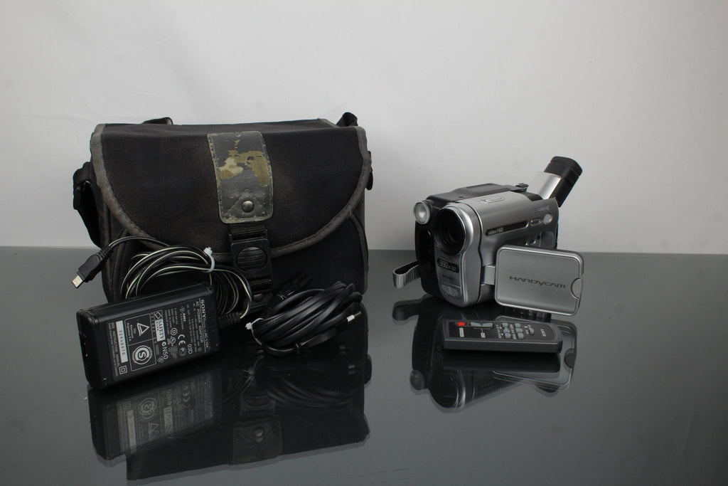 Sony Video Camera Recorder CCD - TRV238E Hi8 - Dutch|Thrift