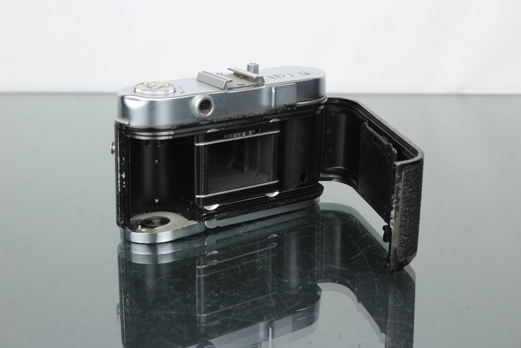Voigtlander Vito B - Dutch|Thrift