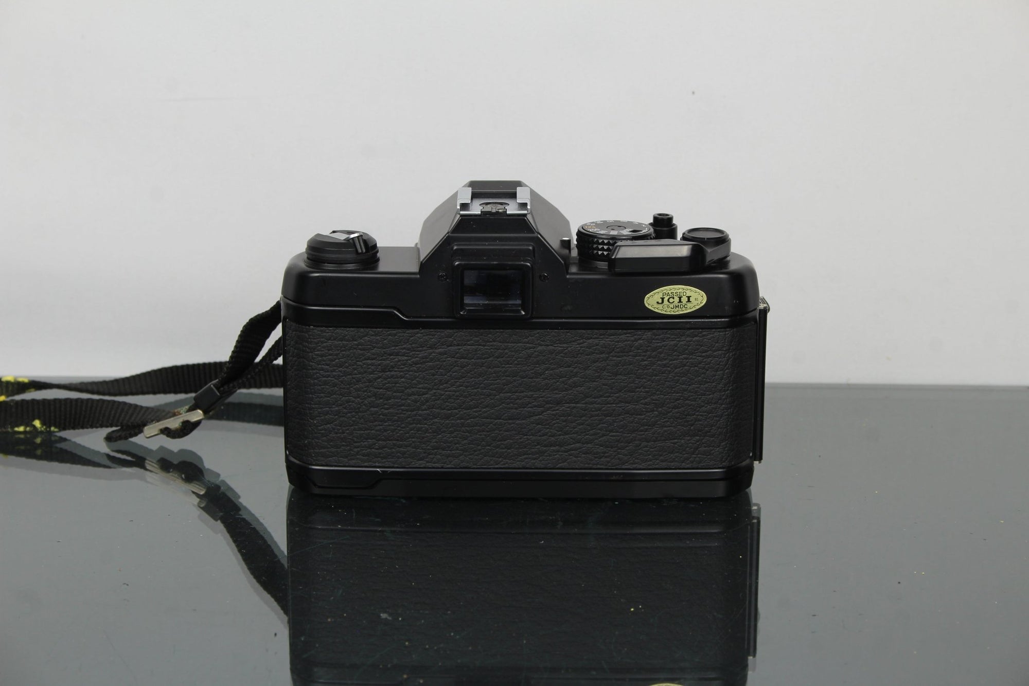 Yashica FX - 3 Super 2000 + Yashica ML 50mm 1:1.9 lens - Dutch|Thrift