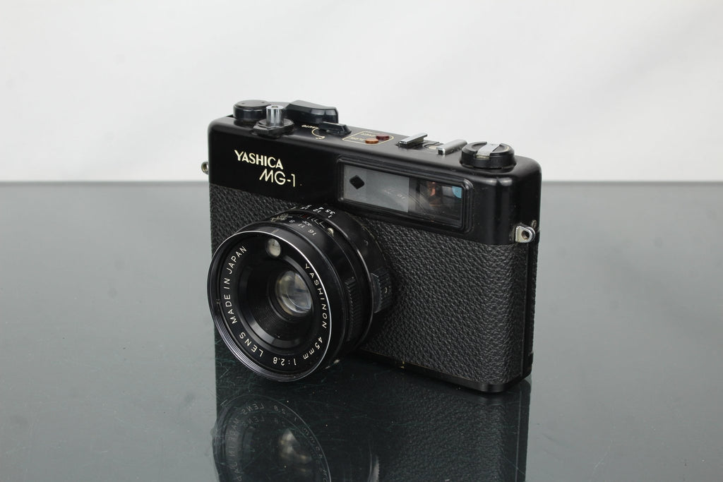 Yashica MG - 1 - Dutch|Thrift
