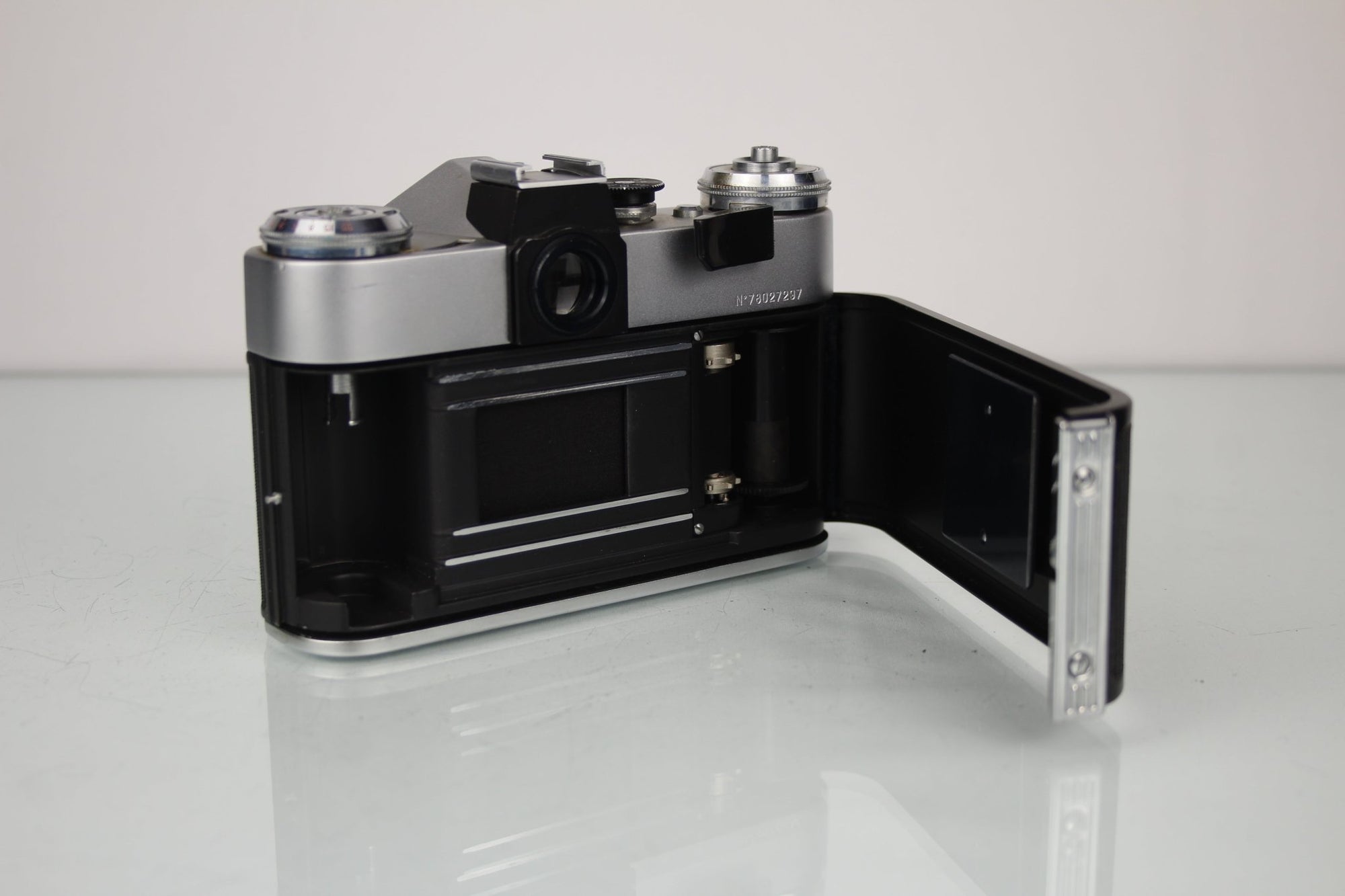 Zenit - E Moshva - 80 + Industar - 50 - 2 - Dutch|Thrift