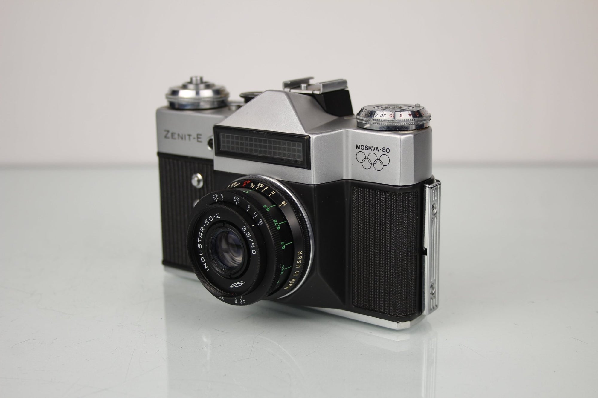 Zenit - E Moshva - 80 + Industar - 50 - 2 - Dutch|Thrift